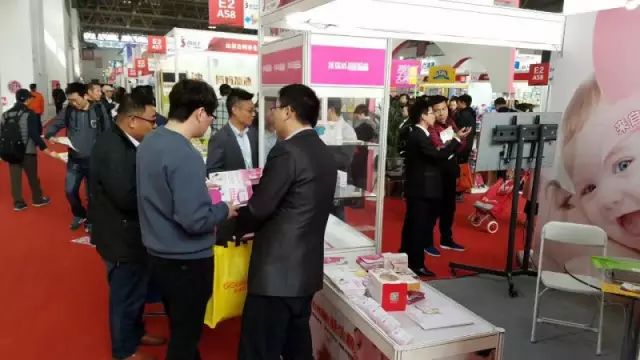 http://mmbiz.qpic.cn/mmbiz_jpg/8ogF5ms2JnflBtBZN5fHrvBBS14HM9r20pZl8ic8NibaylyzpFUXyRr924U4DW5B8wxnn3ZMsmHbtPFszYOTTnWQ/640?wx_fmt=jpeg&wxfrom=5&wx_lazy=1&wx_co=1